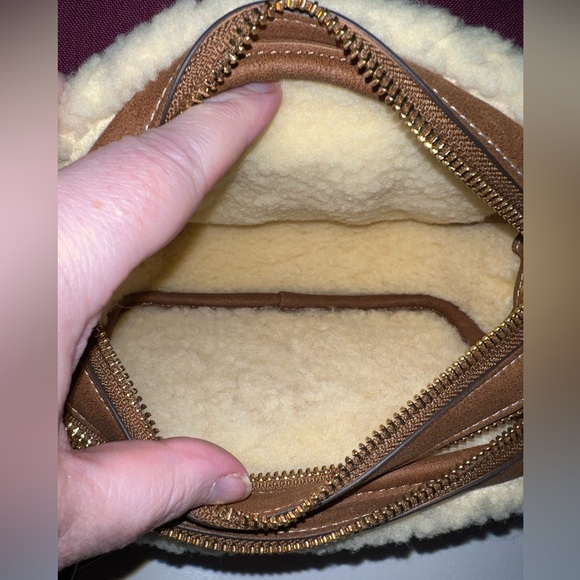 Tory Burch Perry Bombe Shearling Mini Bag in Classic Cuoio - Picture 10 of 13